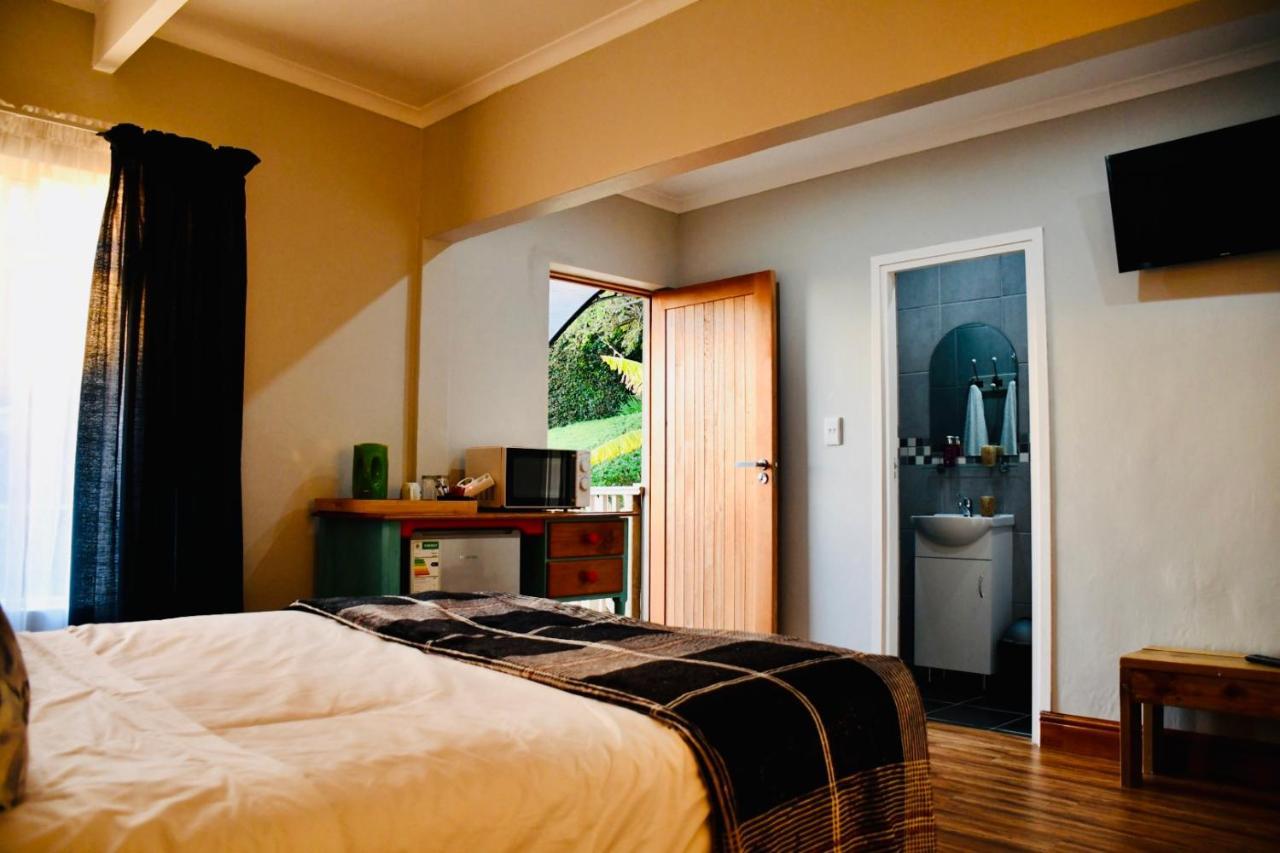 Friendz Guesthouse Книсна Екстер'єр фото