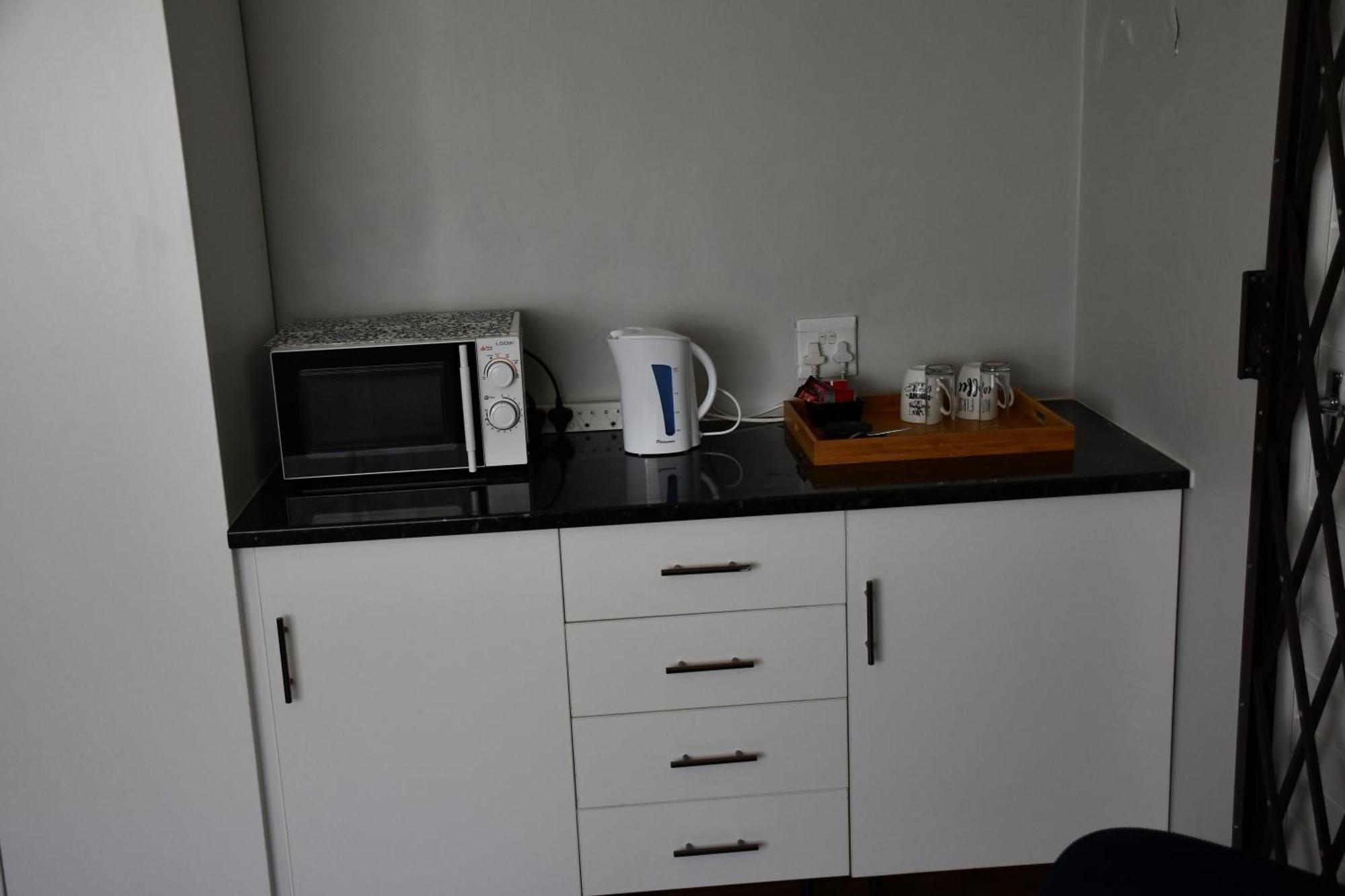 Friendz Guesthouse Книсна Номер фото